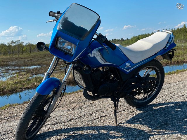 Yamaha RD 125cc 3