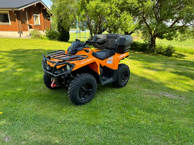 Can am Outlander 570, 80km/h ABS jne., kuva 1