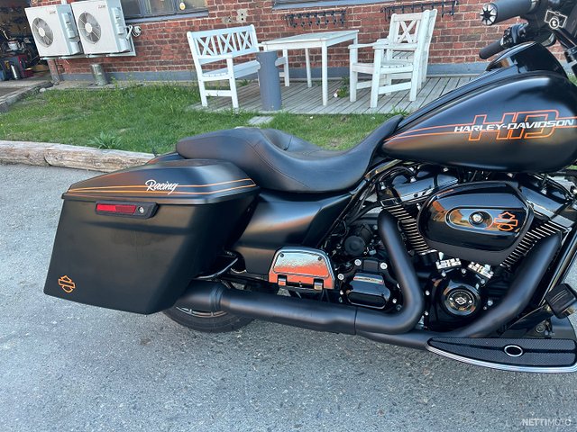Harley-Davidson FLHXS 107 -18 H.24650 5
