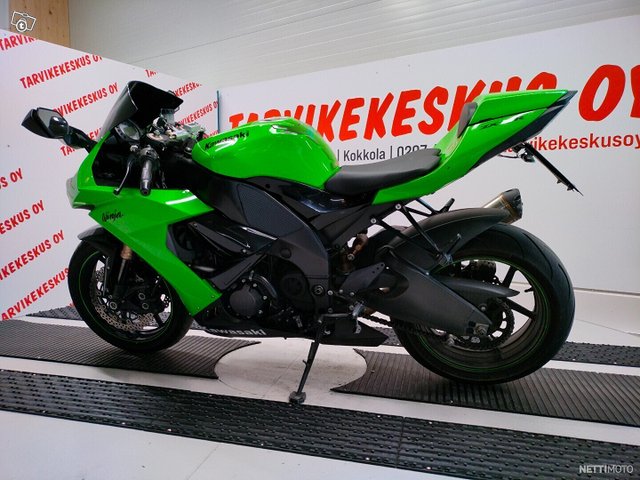 Kawasaki ZX-10R 7