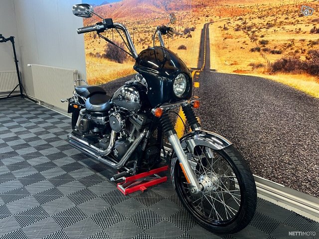 Harley-Davidson Dyna 6