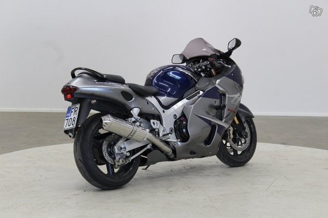 Suzuki GSX 6