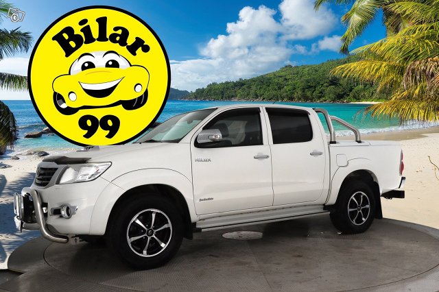 Toyota Hilux 2