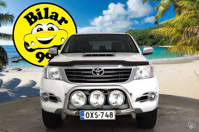 Toyota Hilux 8