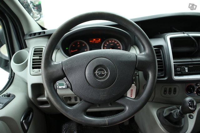Opel Vivaro 13