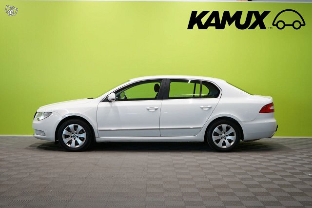 Skoda Superb 8