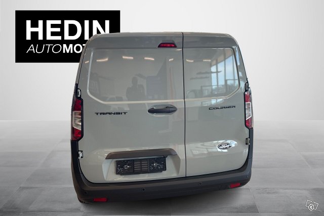 FORD Transit Courier 3