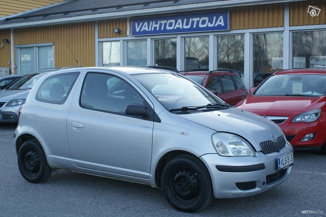 Toyota Yaris 13