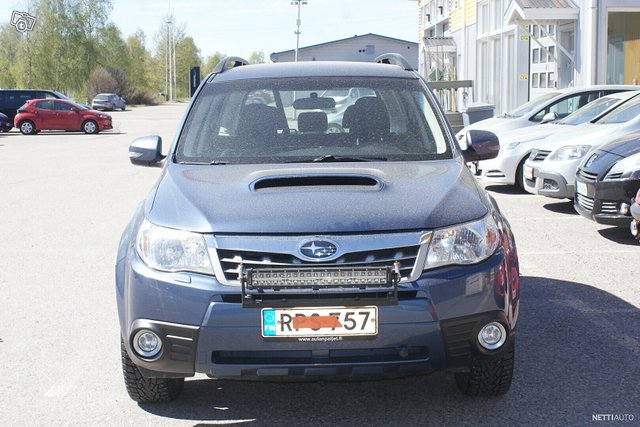 Subaru Forester 2