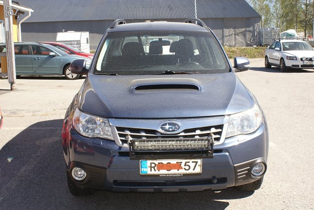 Subaru Forester 5