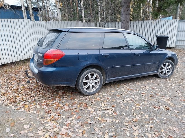 Subaru Legacy 2