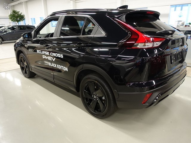 MITSUBISHI Eclipse Cross 6