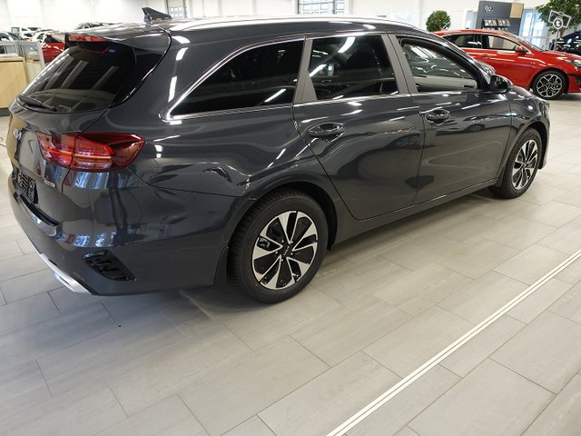 KIA Ceed 5