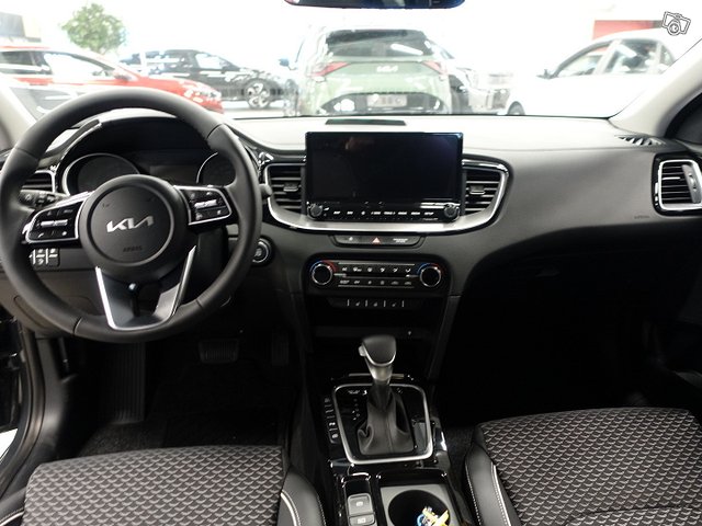 KIA Ceed 12