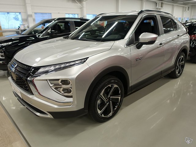 MITSUBISHI Eclipse Cross 17