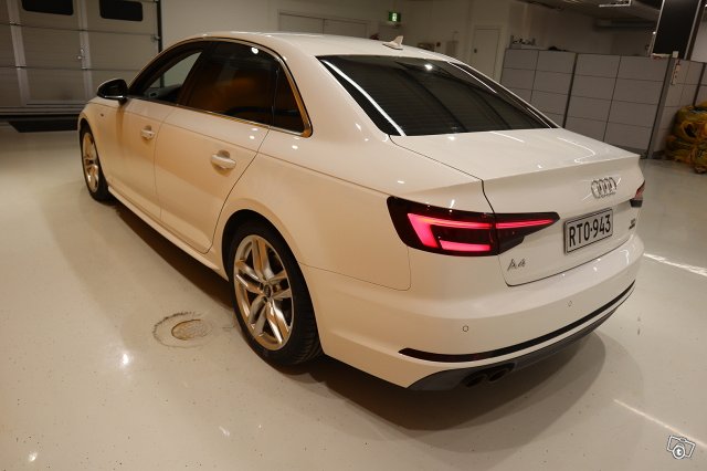 Audi A4 7
