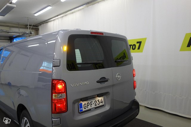 Opel Vivaro 25