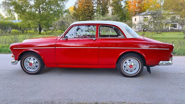 Volvo Amazon 9