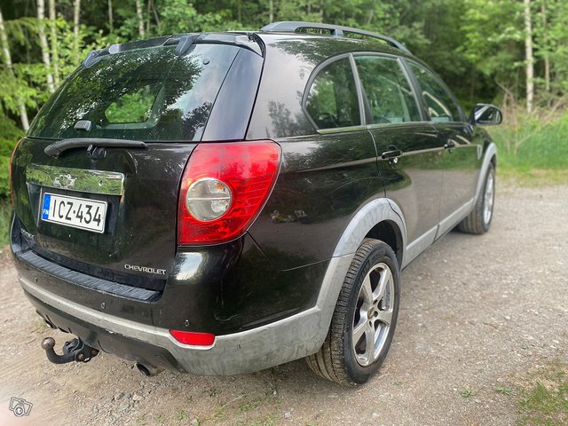 Chevrolet Captiva 4