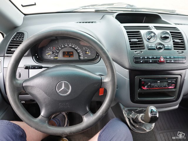 Mercedes-Benz Vito 25