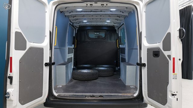 Volkswagen CRAFTER 14