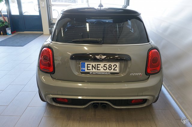 Mini Cooper S 5