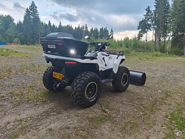 Polaris Sportsman 570 6