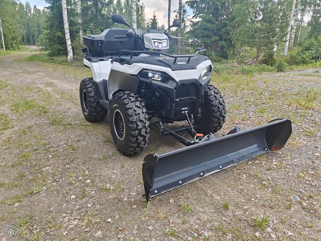 Polaris Sportsman 570 4