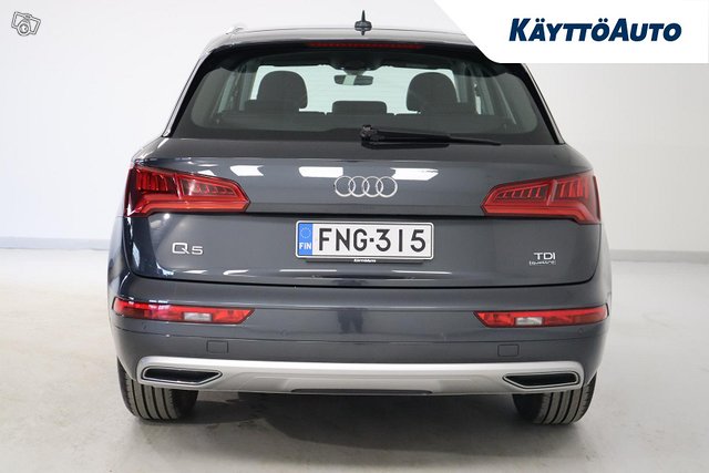 AUDI Q5 9