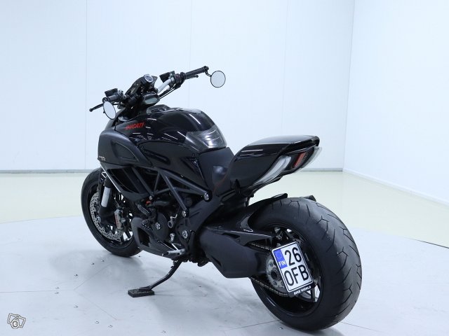 Ducati Diavel 2