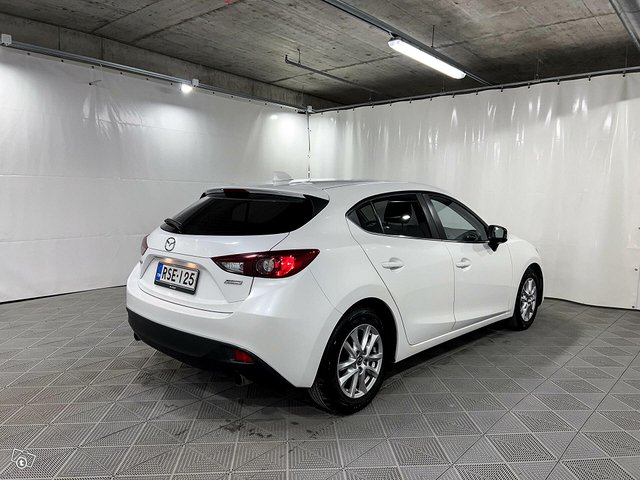 Mazda 3 2