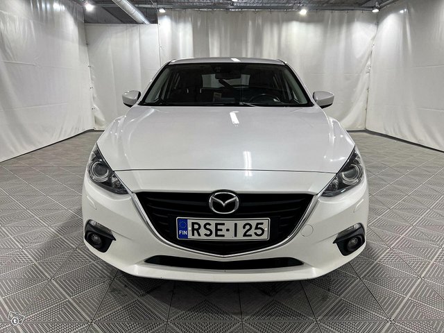 Mazda 3 6