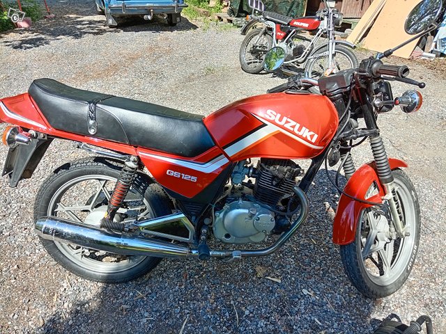 Suzuki GS125 1985, kuva 1