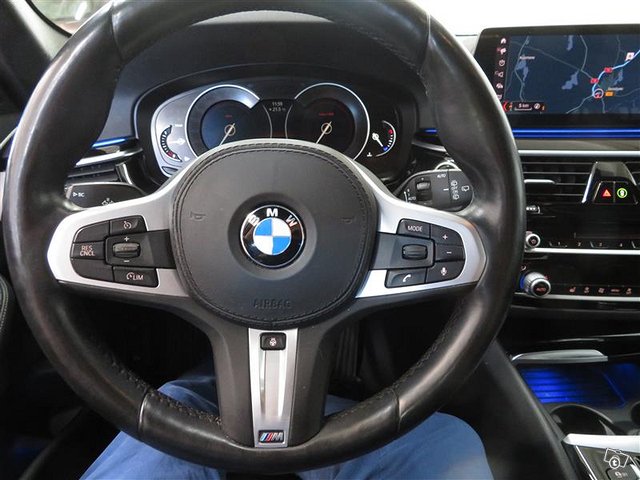 BMW 518 12