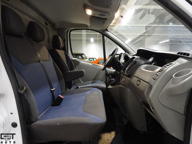 Renault Trafic 11