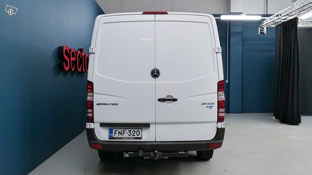 Mercedes-Benz SPRINTER 3