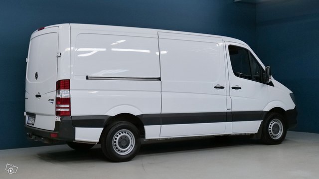 Mercedes-Benz SPRINTER 4