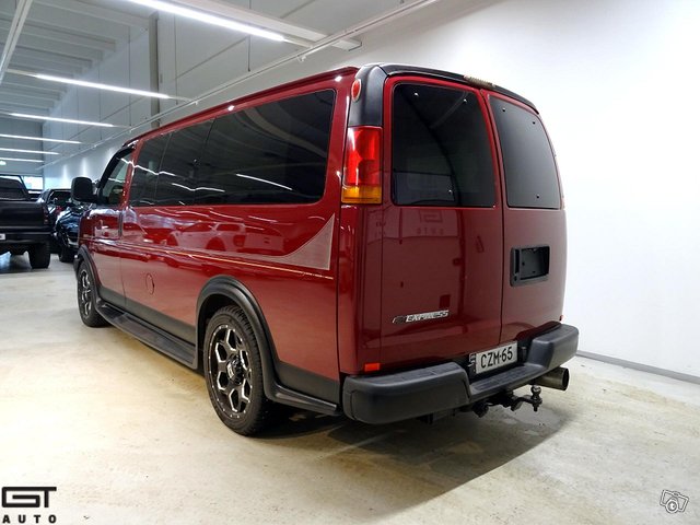 Chevrolet Express 13