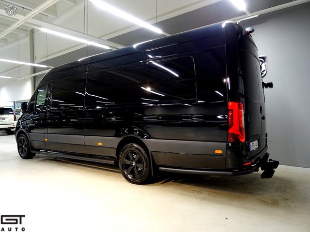 Mercedes-Benz Sprinter 13