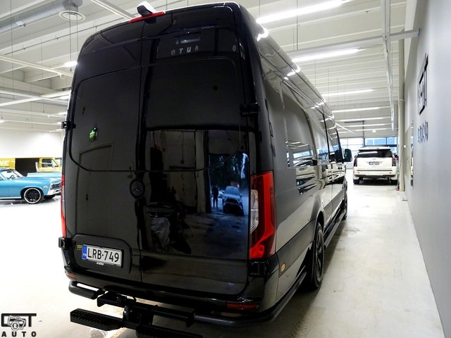 Mercedes-Benz Sprinter 17