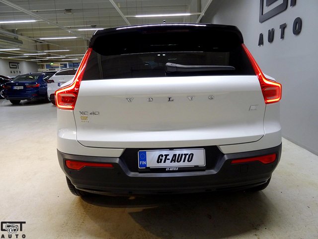 Volvo XC40 24