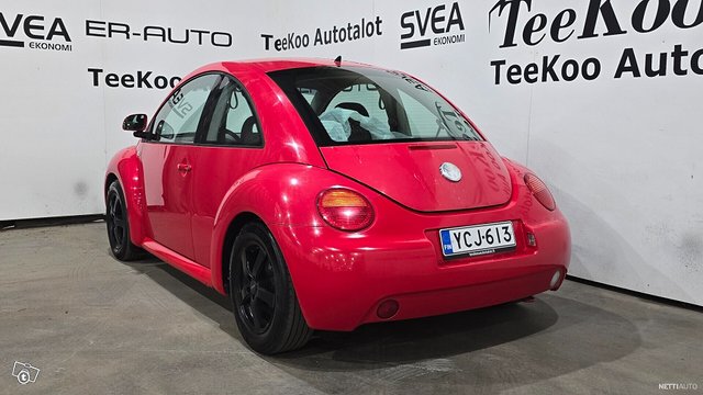 Volkswagen New Beetle 5