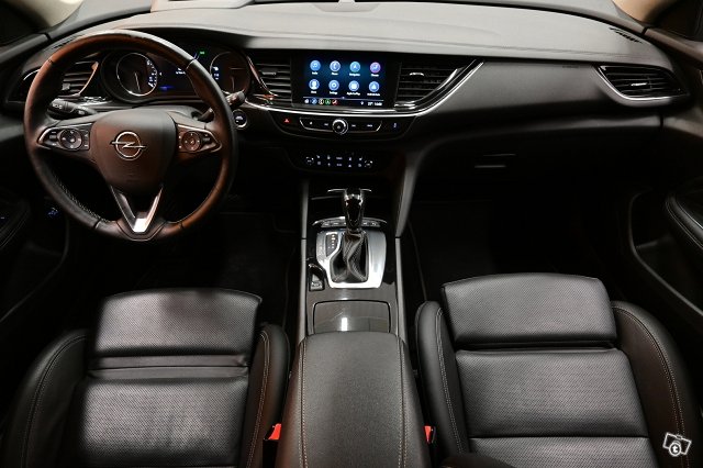 Opel Insignia 15