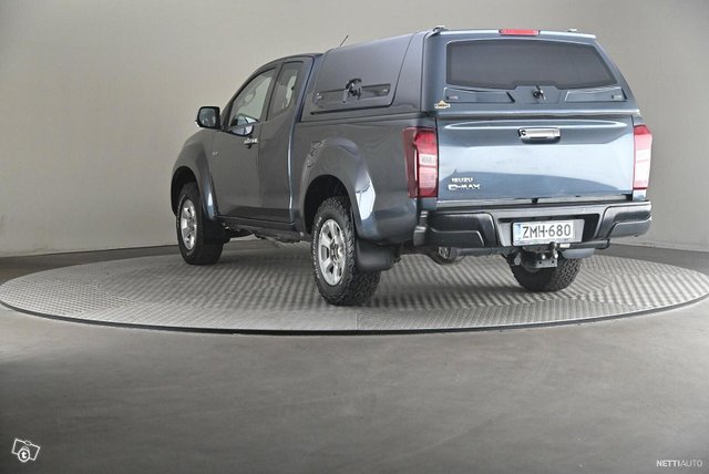 Isuzu D-Max 2