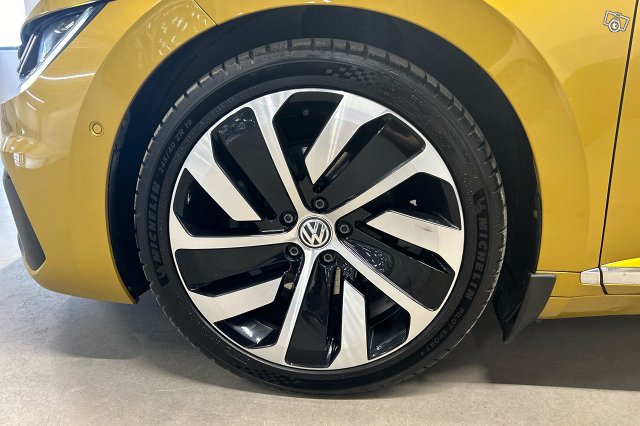Volkswagen Arteon 9