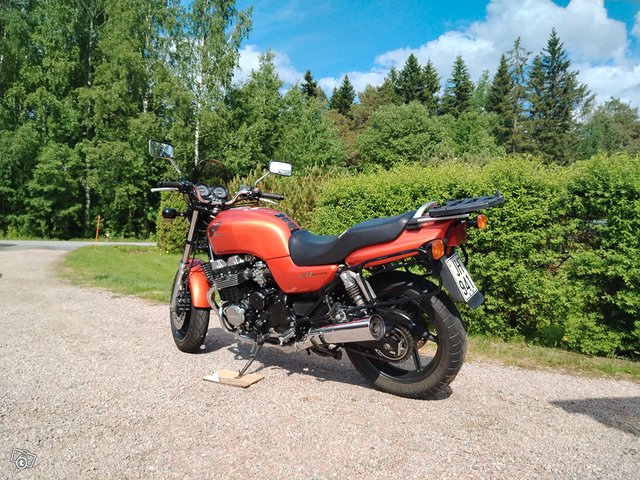 Honda cb 750 seven fifty suomipyörä 2