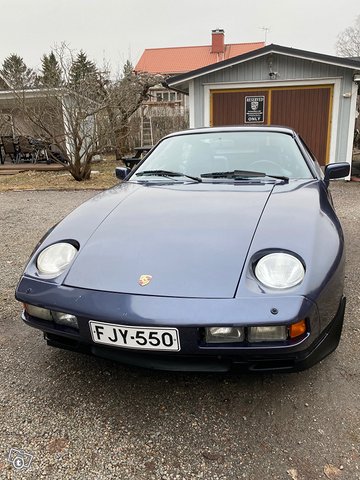 Porsche 928 3