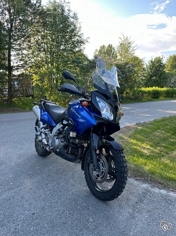 Suzuki DL 1000 V-Strom, kuva 1