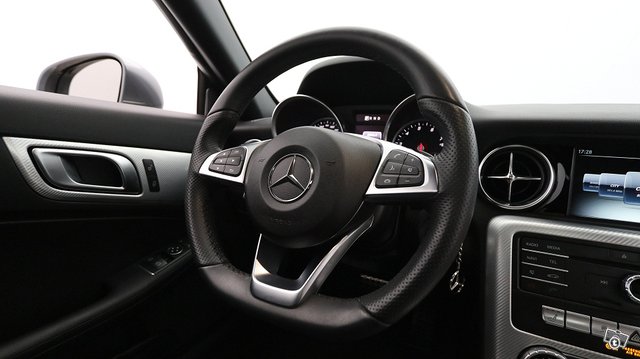 Mercedes-Benz SLC 13