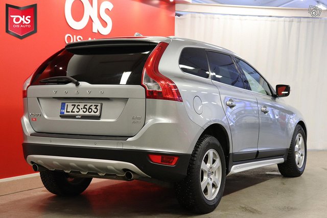 Volvo XC60 13